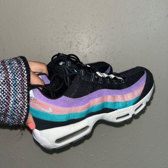 Nike more uptempo have a nice day shoes - Picture 3 of 6